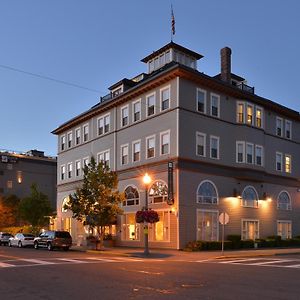 Majestic Inn And Spa